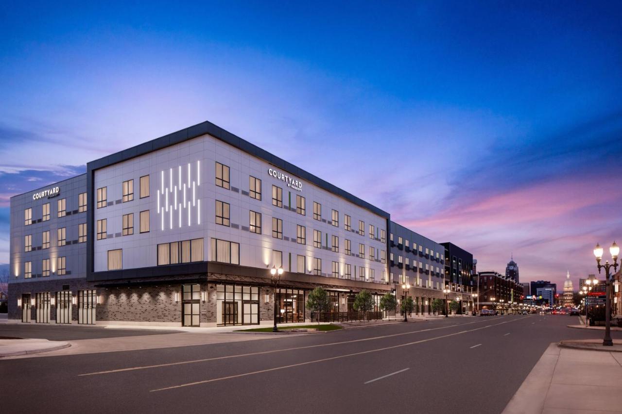 Hotel Courtyard By Marriott Lansing Downtown Extérieur photo